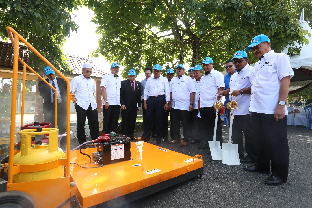 PROGRAM TEMU MESRA DAN TAKLIMAT KERJA-KERJA PENYELENGGARAAN JALAN-JALAN MINOR DI TERENGGANU