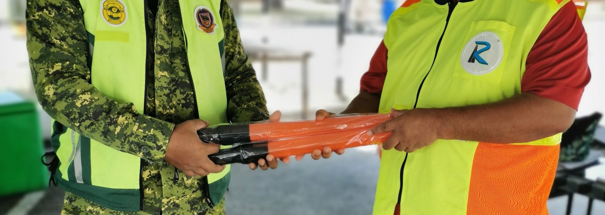 SUMBANGAN UNTUK POS KAWALAN JALAN RAYA DAERAH KUANTAN OLEH ROADCARE PAHANG