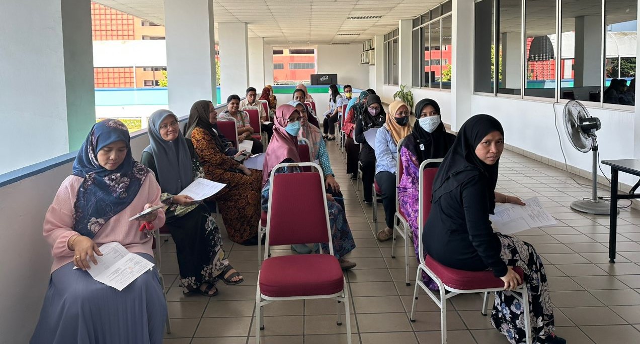 PERKESO Free Health Screening & Otoscope Examination