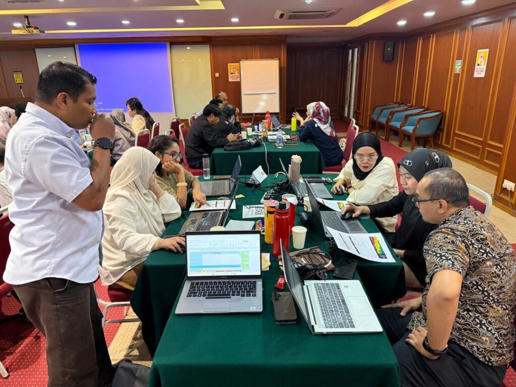 Participants at ISRF S2 Workshop on Climate Change Reporting