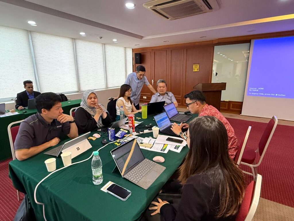 Participants at ISRF S2 Workshop on Climate Change Reporting